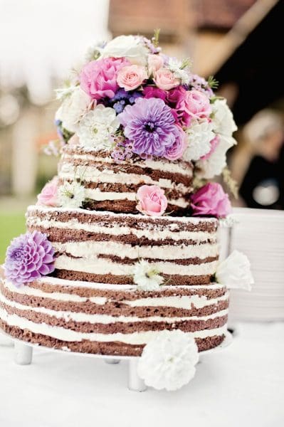 Naked Cake Hochzeitstorte mit Blüten