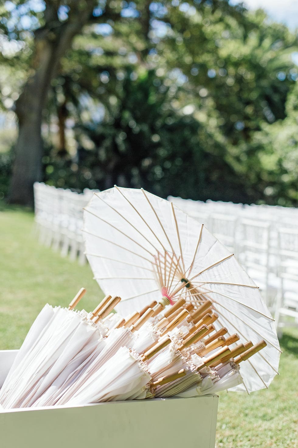 Schirme Hochzeit im Freien