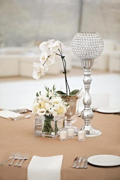 Tischdekoration Weiß und Silber
