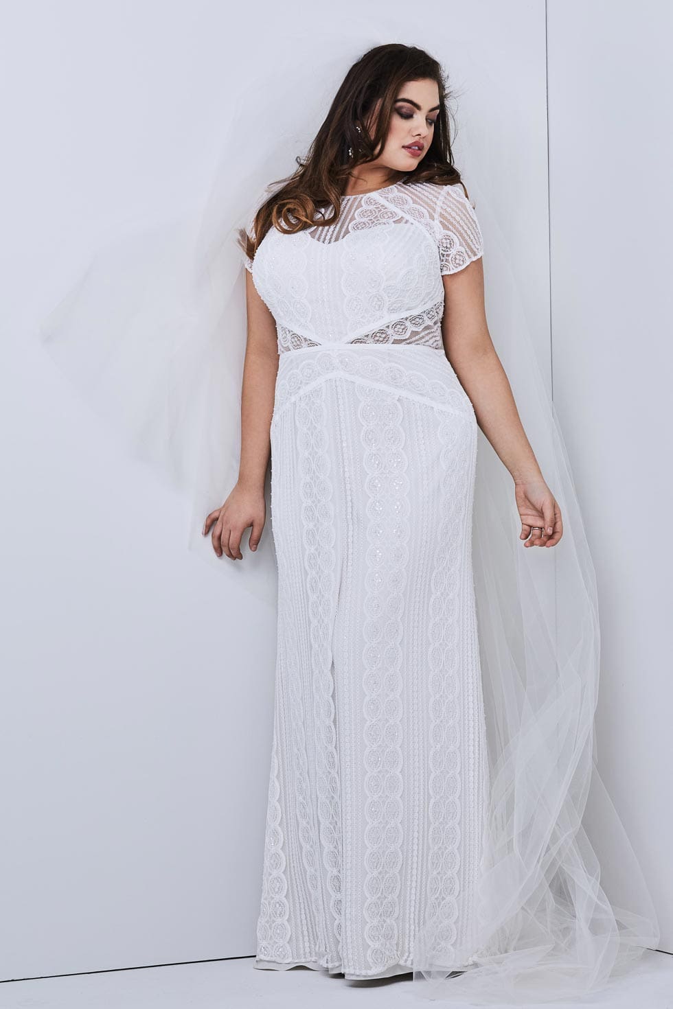 Brautkleider große Größen: Die schönsten Curvy Hochzeitskleider