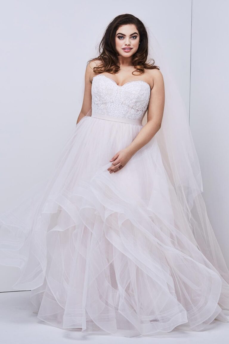 Brautkleider große Größen: Die schönsten Curvy Hochzeitskleider