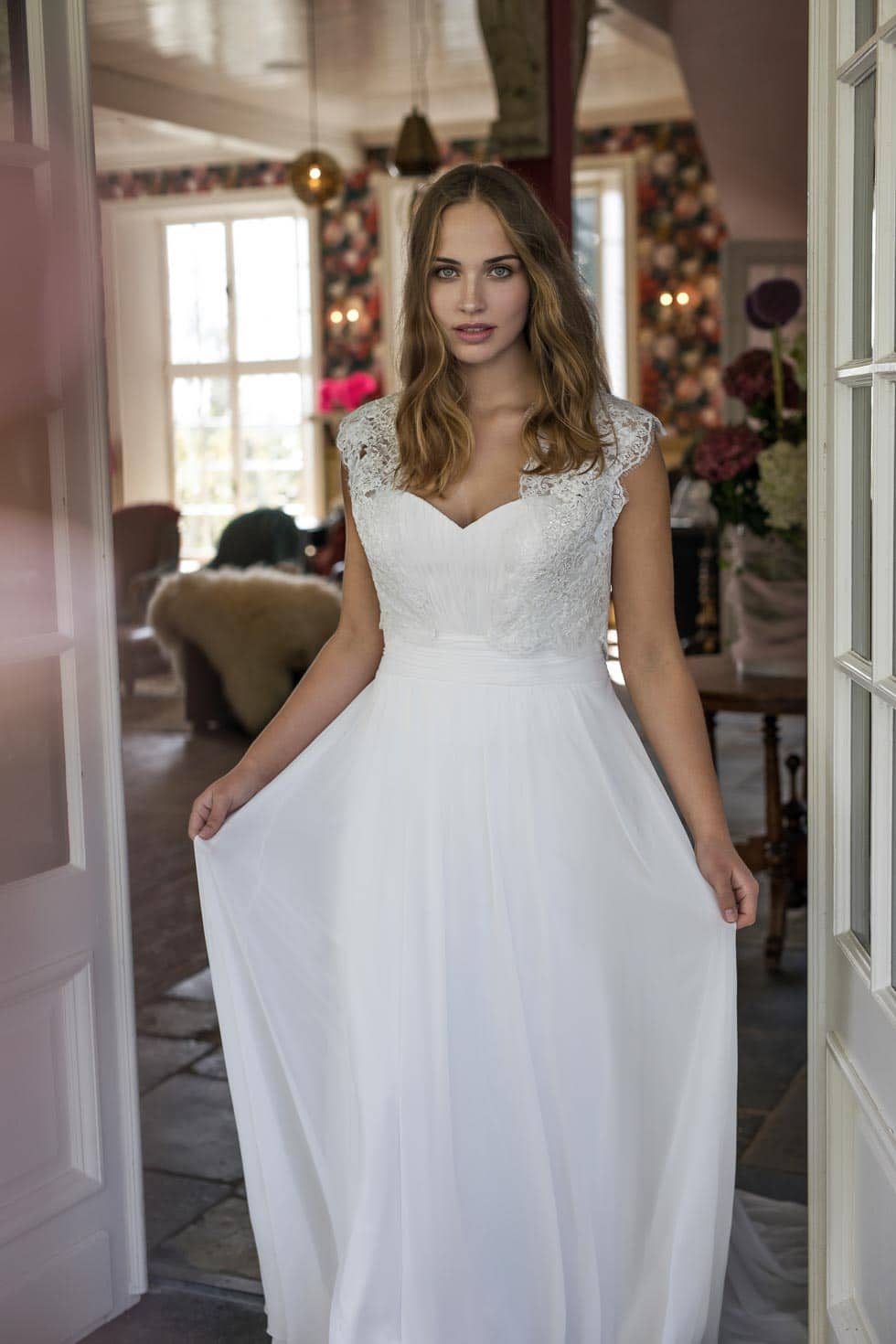 Brautkleider große Größen: Die schönsten Curvy Hochzeitskleider