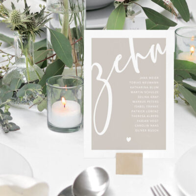 Gruppentischkarten Beige Handschrift