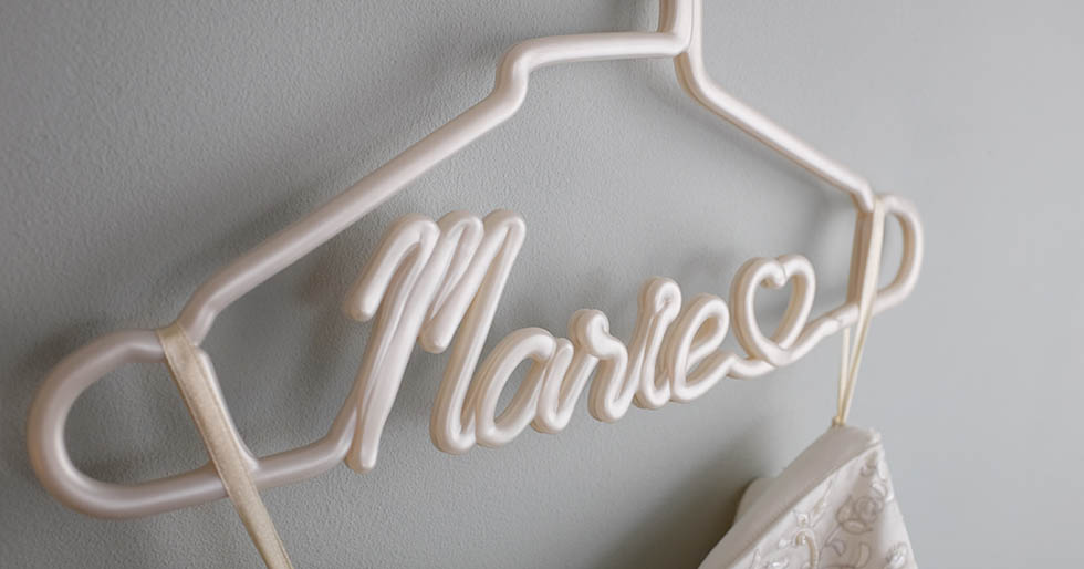 Bügel Hochzeit mit Namen und Herz