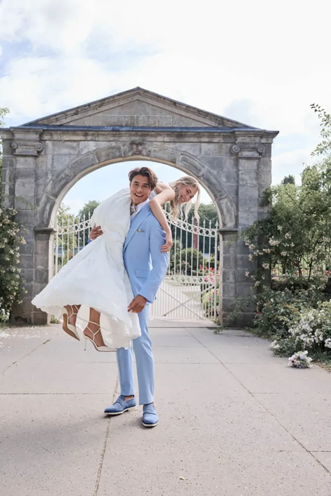 Hochzeitsanzug modern Bräutigam Blau