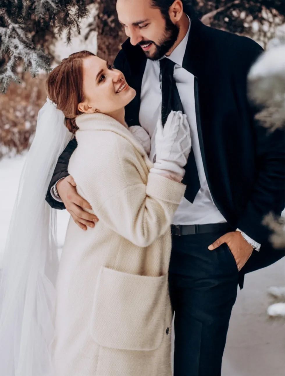 Brautkleid Mantel Schleier Handschuhe