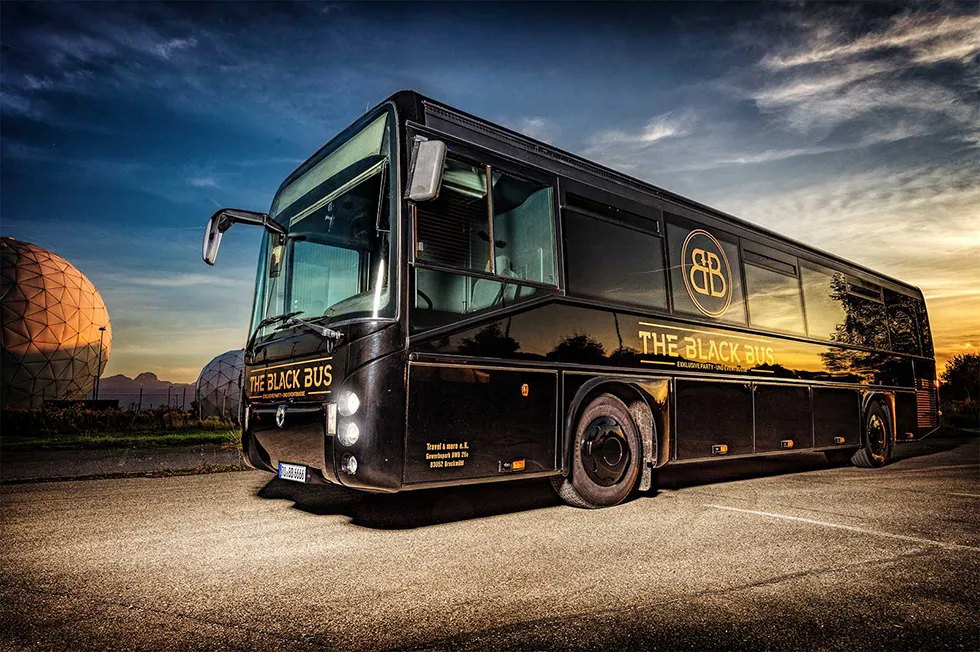 The Black Bus Eventbus